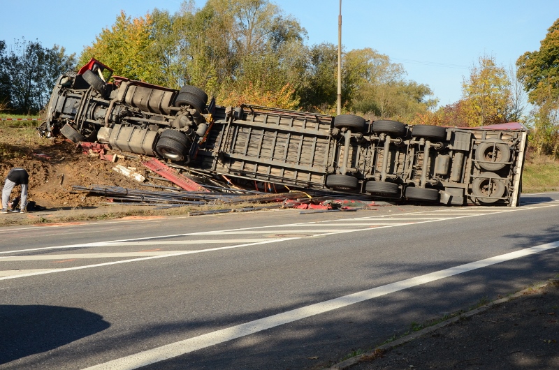 Nehoda kamionu 15.10.2017 (3)