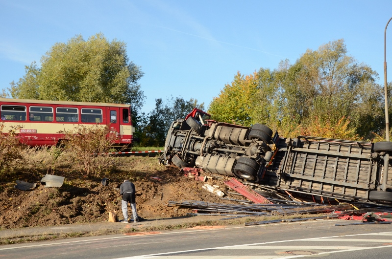 Nehoda kamionu 15.10.2017 (4)